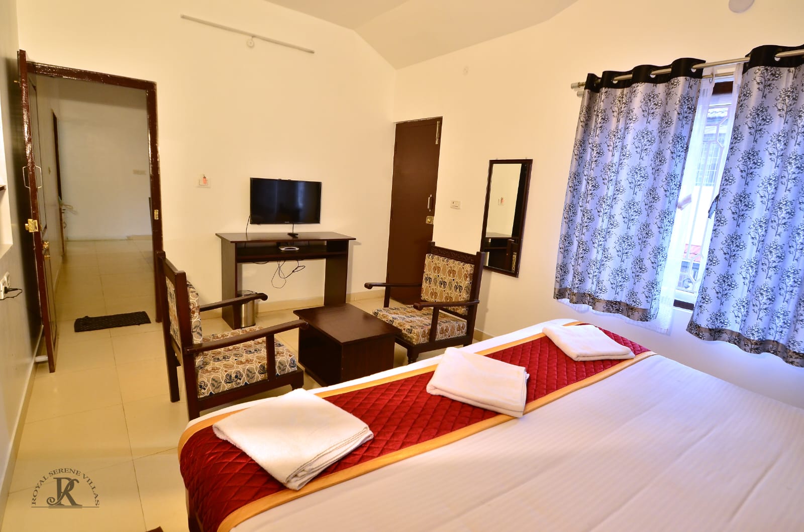 WhatsApp Image 2025-10-26 at 12.13.22 PM